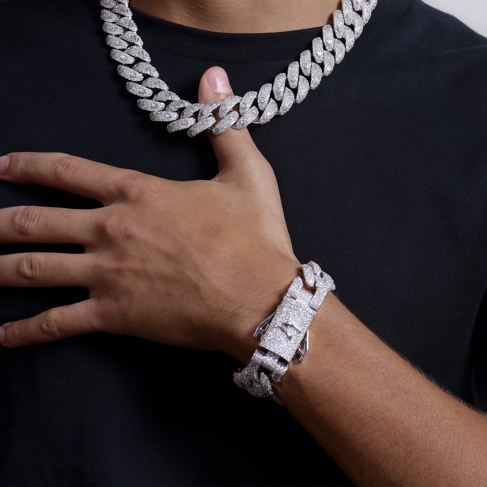 19mm Round Cut Cuban Link Bracelet - Yellow Gold - Image 3