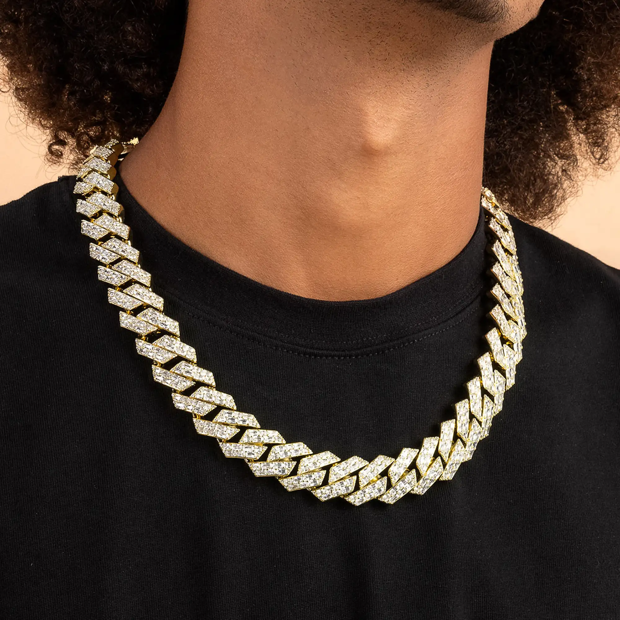 Emerald Cut Prong Cuban Link Chain - 19mm - Image 7