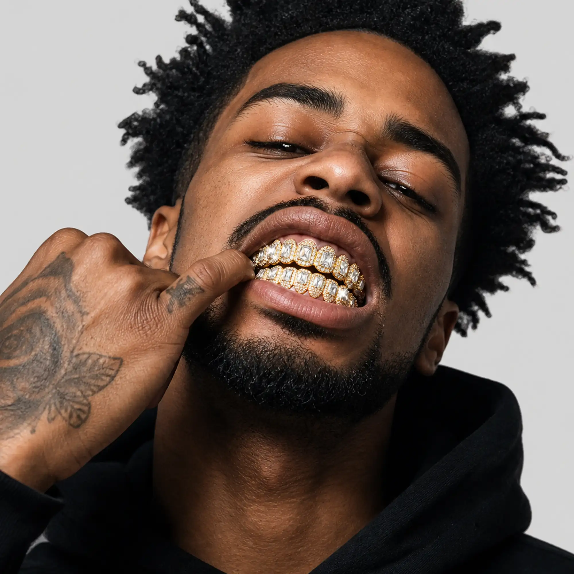 Custom Emerald Frame Grillz - Image 3