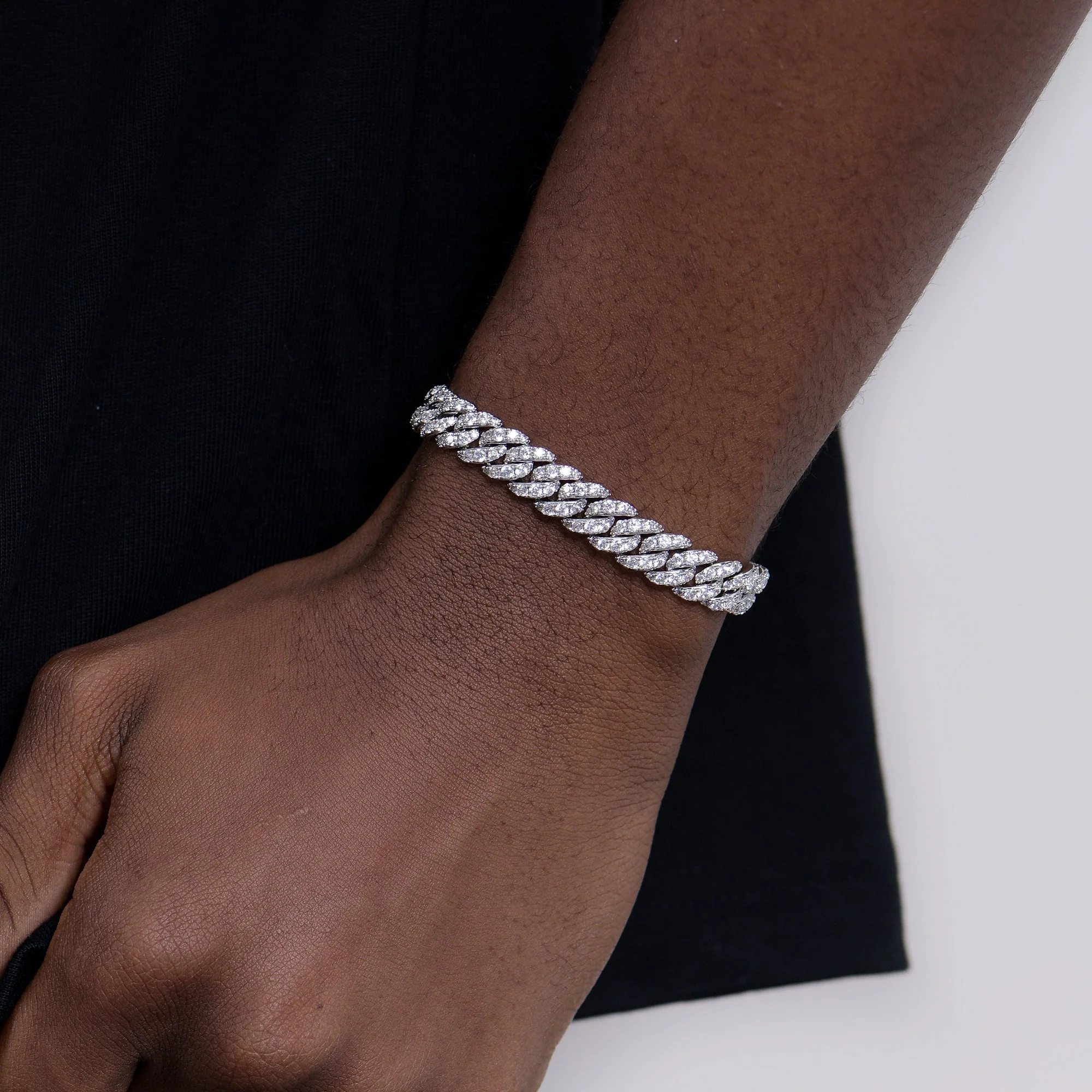 Round Cut Cuban Link Bracelet - 8mm - Image 2