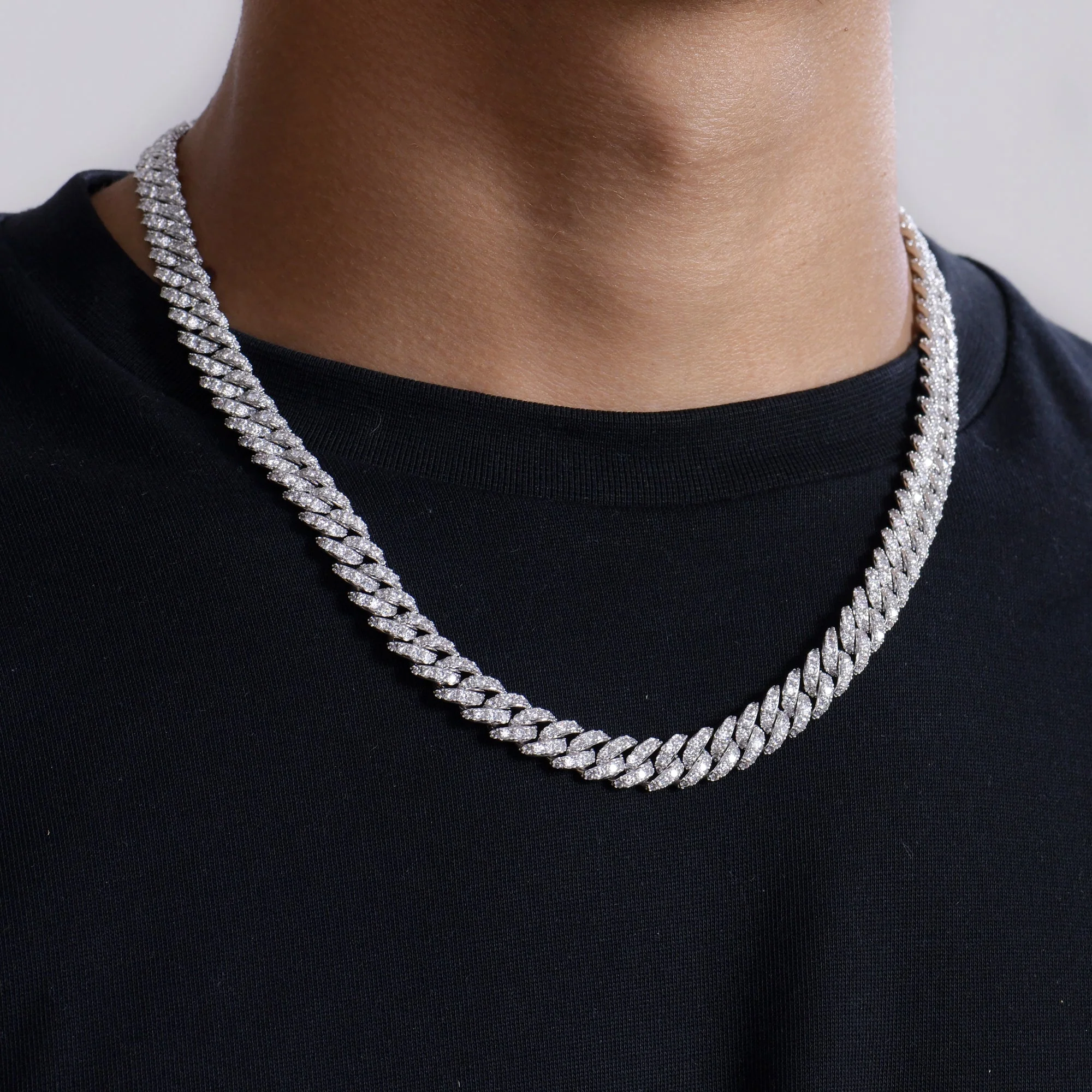 Moissanite Round Cut Cuban Link Chain - 8mm - Image 2